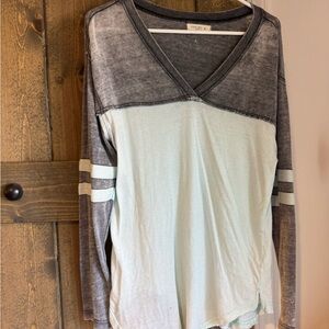Ocean Drive Long Sleeve V-Neck Top